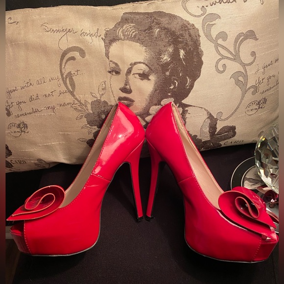 Olsenboye Red Bow Stilettos Size 8 - Picture 4 of 9